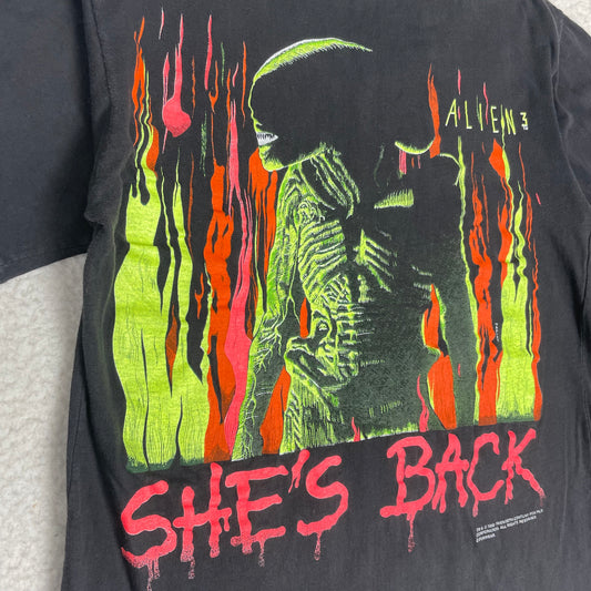 Vintage Single Stitch Alien 3 1992 She's Back Black Shirt