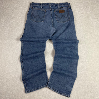 Retro Wrangler Medium Wash Blue Relaxed Cowboy Jeans