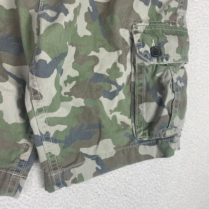 American Eagle Woodland Camo Baggy Cargo Shorts