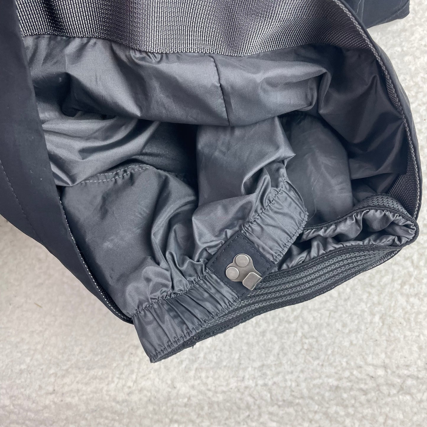 The North Face Black Insulated Bib Snow Pants Ski Overalls