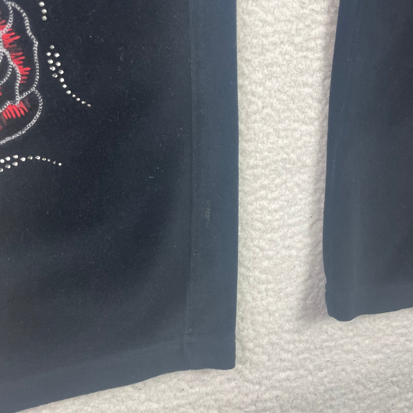 Vintage BCBG Maxazria Velour Floral Embroidery Sweatpants