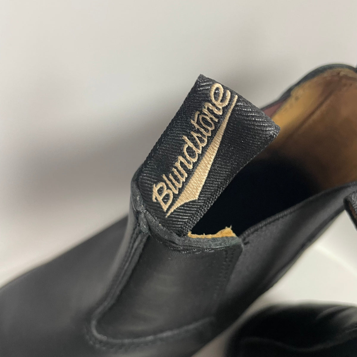 Blundstone Black Leather Chelsea Boots 9.5