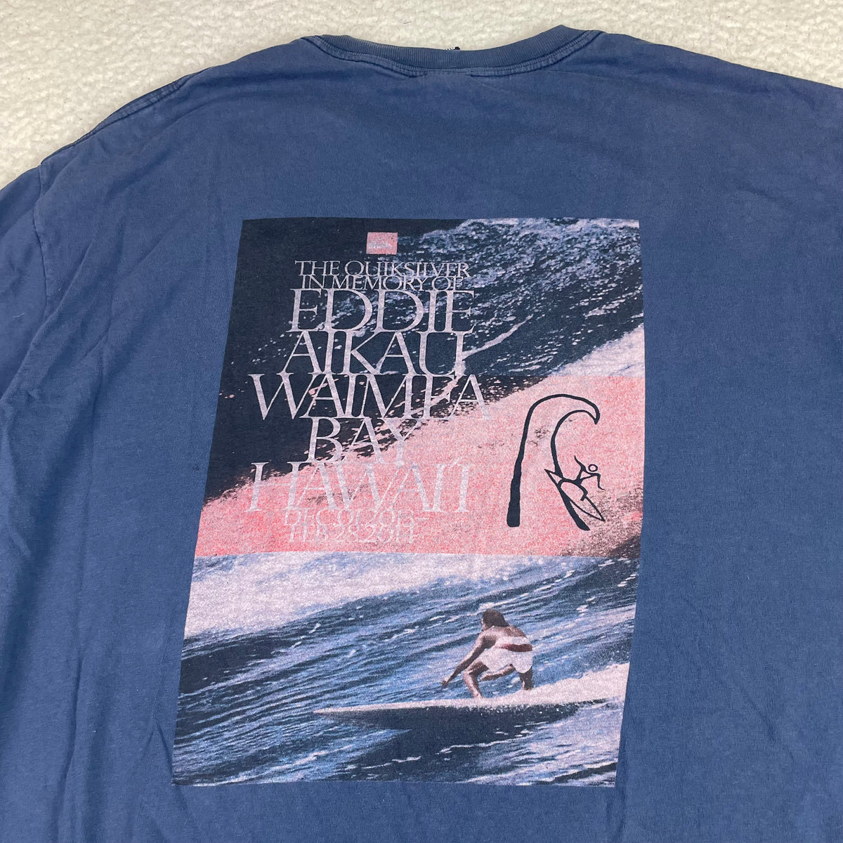 Quiksilver Blue Eddie Aikau Waimea Bay Hawaii Surf Graphic Shirt (XL)