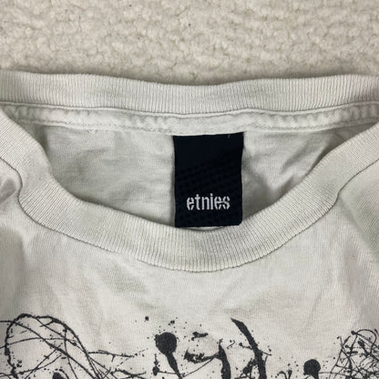 Y2K Etnies Graphic Distress Graphic Shirt