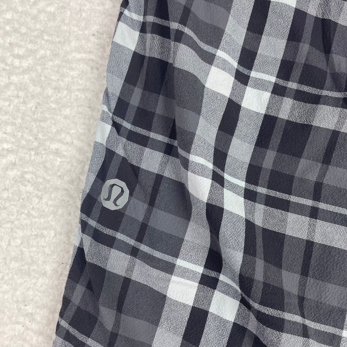 Lululemon Grey Plaid Performance Golf Shorts 36 Outdoors Casual
