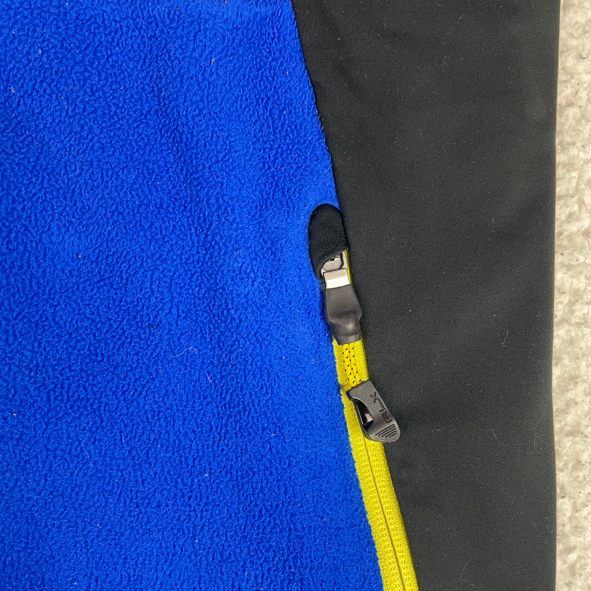 RLX Ralph Lauren Blue Yellow Fleece Gorpcore Vest M Full Zip Cinch