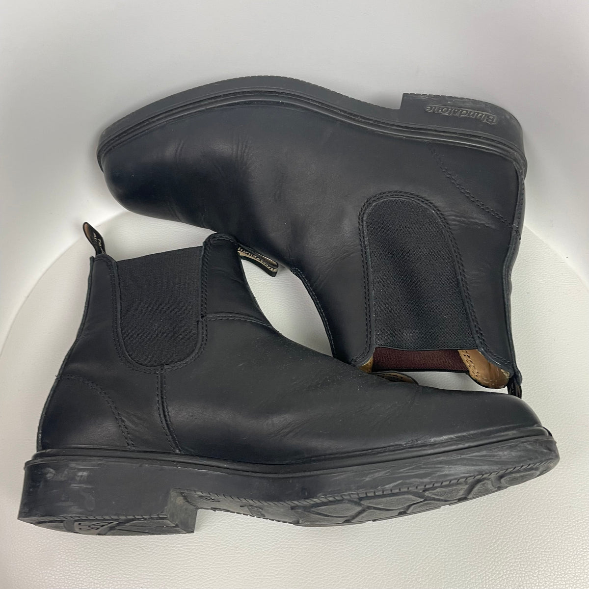 Blundstone Black Leather Chelsea Boots 9.5