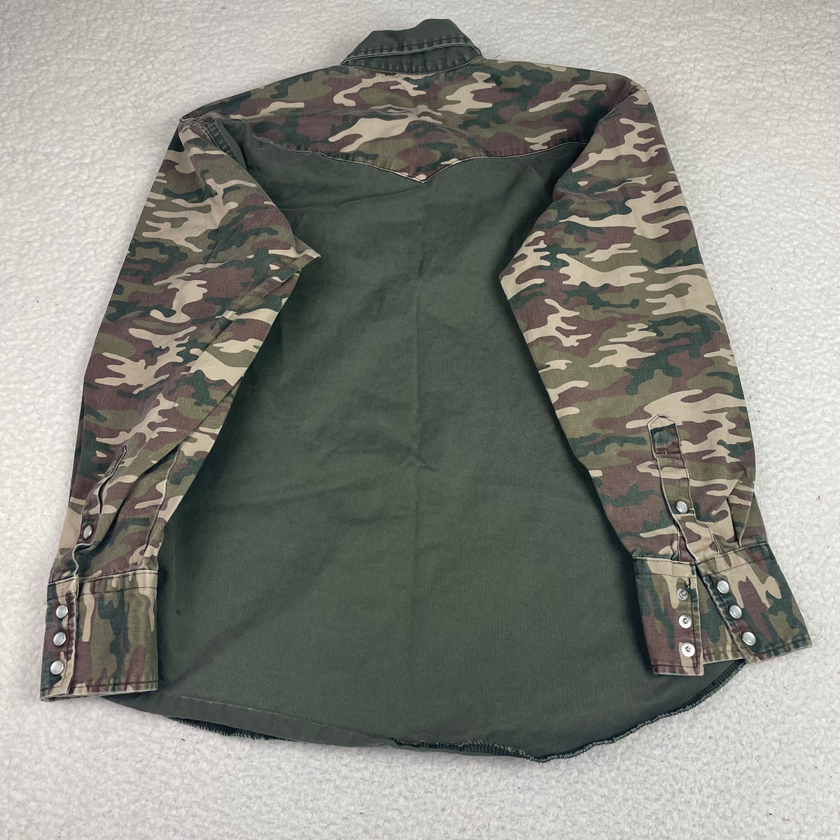 Wrangler Olive Green Camo Western Button Up Shirt L Snap Button Ranch