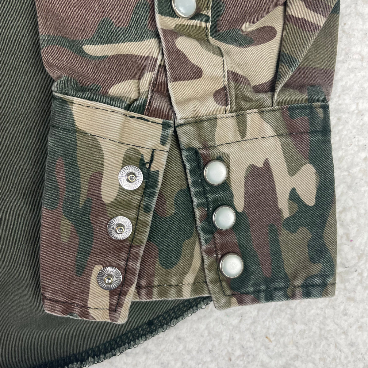 Wrangler Olive Green Camo Western Button Up Shirt L Snap Button Ranch