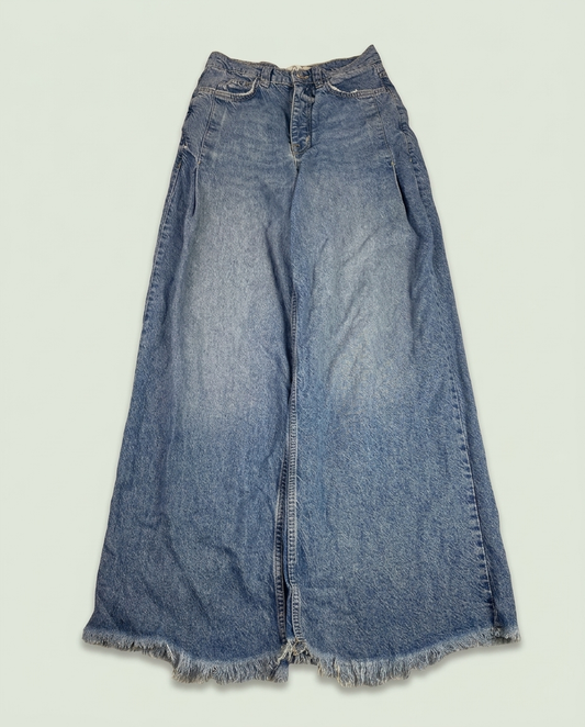 We The Free Blue Denim Barrel Wide Leg Jeans 26 High Rise Raw Hem
